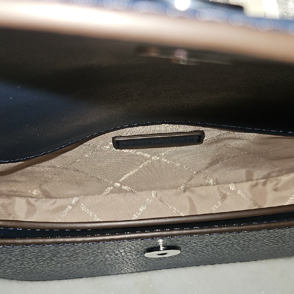 Michael KORS Crossbody Bag - Picture 7 of 8